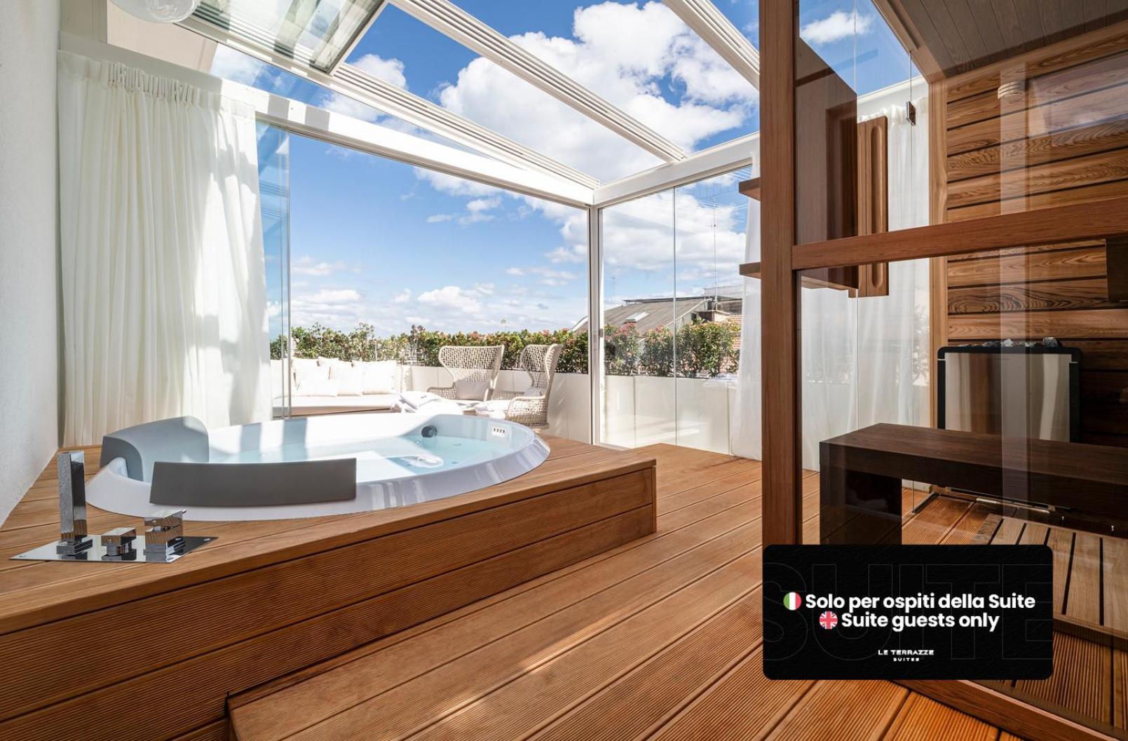 Le Terrazze Suites Бари Екстериор снимка